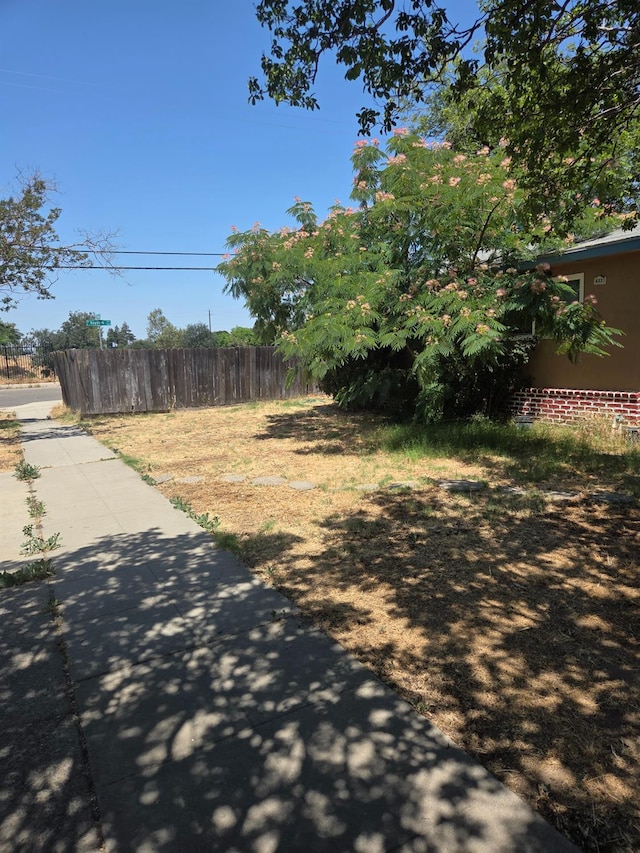 4531 E Fedora Ave, Fresno, CA 93726 - photo 22