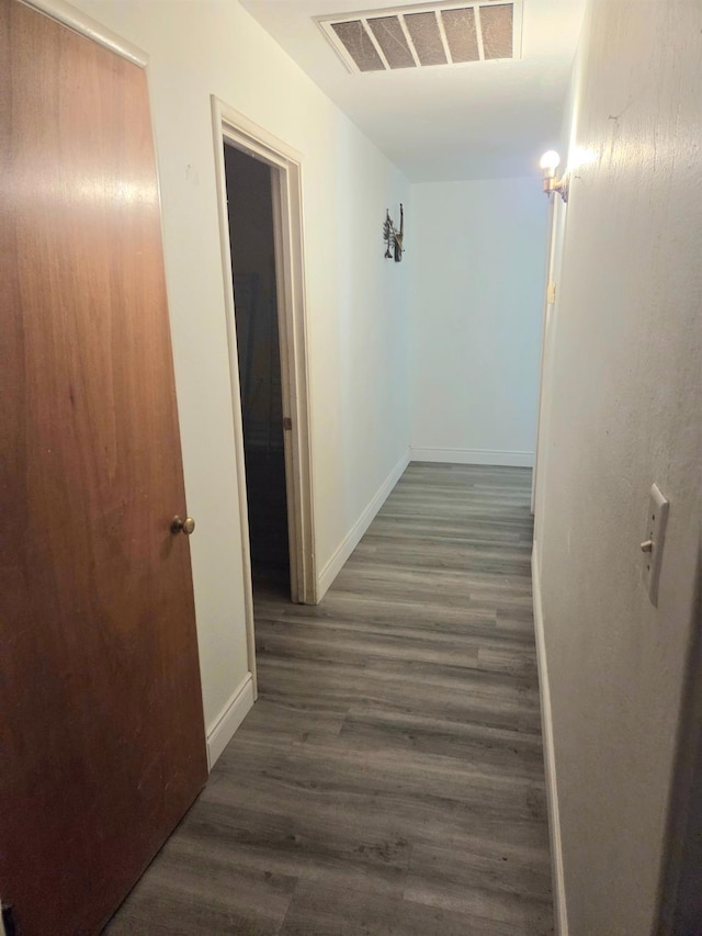4531 E Fedora Ave, Fresno, CA 93726 - hall featuring wood finished floors and baseboards