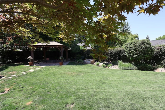 2210 W Spruce Ave, Fresno, CA 93711 - view of grassy yard featuring a gazebo and a patio area