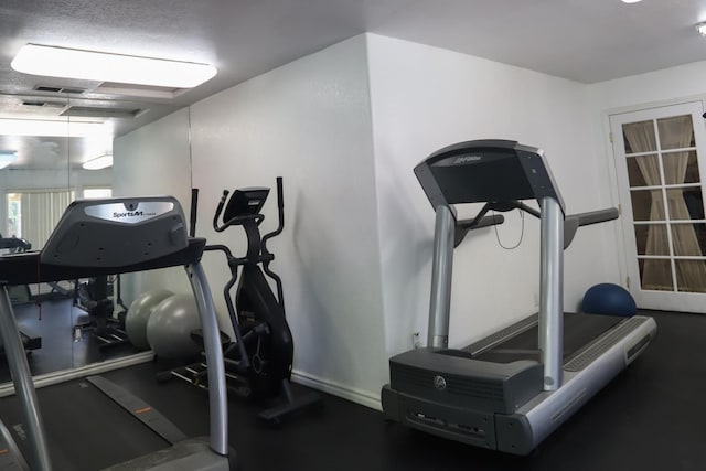 2881 E Huntington Blvd Unit 230, Fresno, CA 93721 - exercise area with baseboards