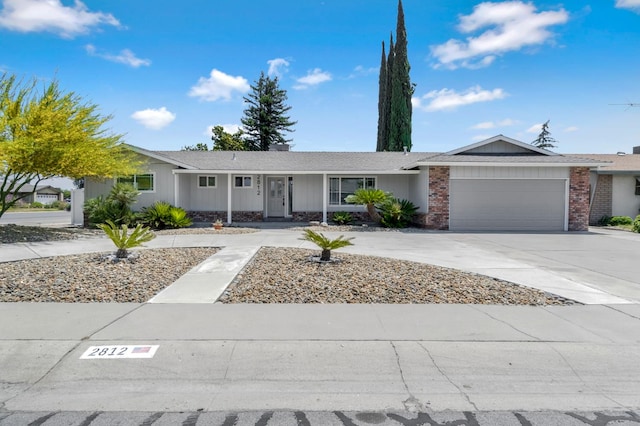 2812 S Martin St, Visalia, CA 93277 - photo 1