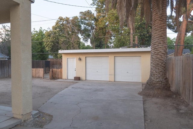 2048 N Arthur Ave, Fresno, CA 93705 - view of detached garage
