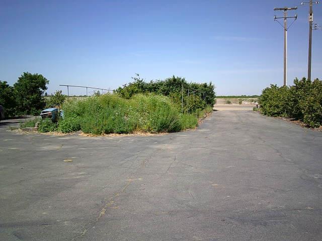 582 N Academy Ave, Sanger, CA 93657 - view of road