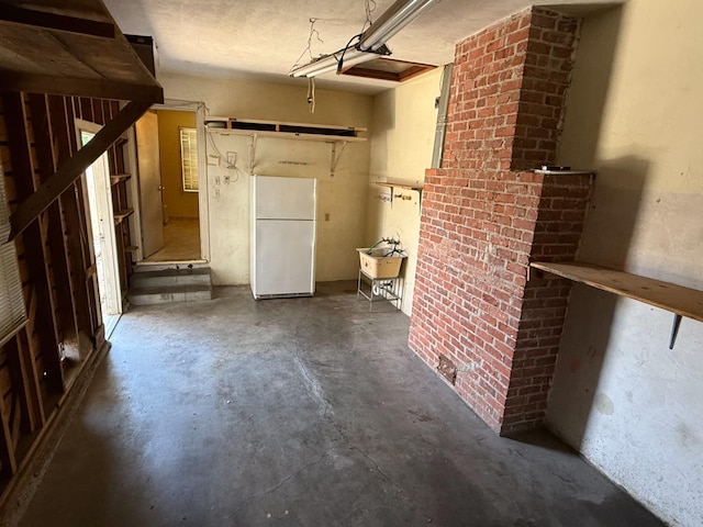 2314 E Cornell Ave, Fresno, CA 93703 - garage with freestanding refrigerator