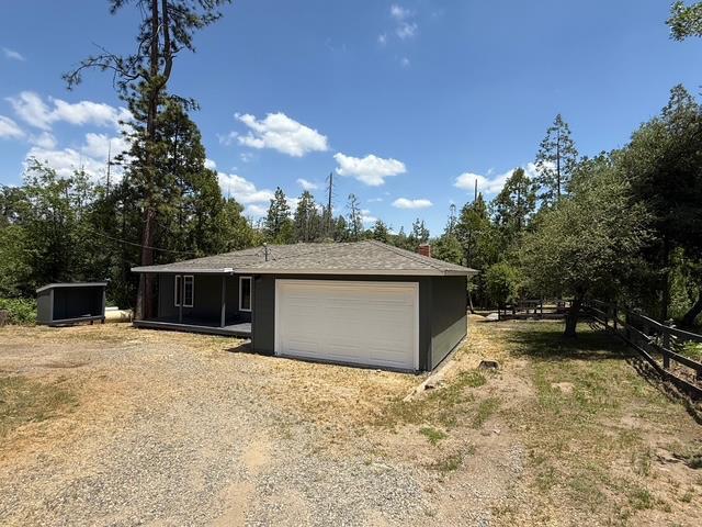 39427 Manzanita Dr, Oakhurst, CA 93644 - photo 2