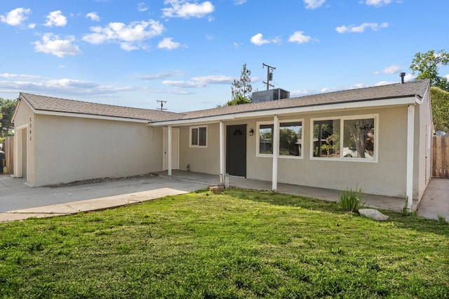 2543 E Ashcroft Ave, Fresno, CA 93726 - rear view of house featuring stucco siding