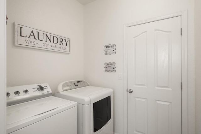 7452 E Giavanna Ave, Fresno, CA 93737 - laundry room with separate washer and dryer