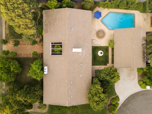 2331 W Celeste Ave, Fresno, CA 93711 - aerial view of a pool