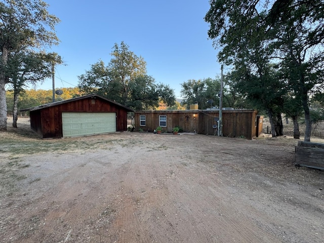 32101 E Trimmer Springs Rd, Sanger, CA 93657 - view of garage