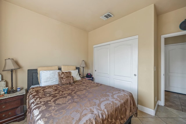 3615 W Sunnyview Ave NW, Visalia, CA 93291 - bedroom featuring light tile patterned flooring, a closet, and baseboards