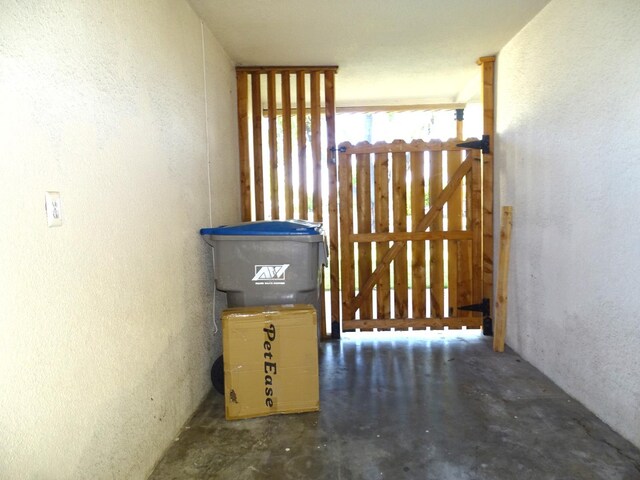 4457 E Brown Ave, Fresno, CA 93703 - interior space
