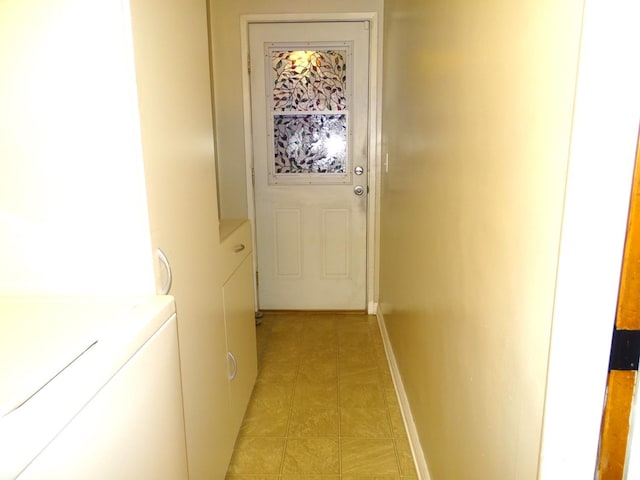 4457 E Brown Ave, Fresno, CA 93703 - hall featuring baseboards