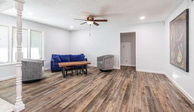 6224 N 3rd St, Fresno, CA 93710 - living area featuring ceiling fan, wood finished floors, and recessed lighting