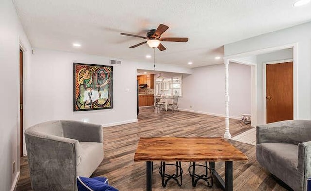 6224 N 3rd St, Fresno, CA 93710 - living area with wood finished floors, recessed lighting, and ceiling fan