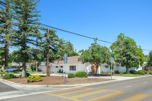 5610 N Arthur Ave, Fresno, CA 93711 - view of front of house