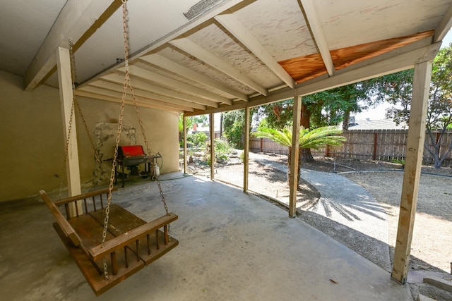 1911 W Simpson Ave, Fresno, CA 93705 - view of patio / terrace