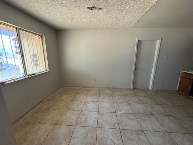 1546 W Orleans Ave, Fresno, CA 93706 - photo 5