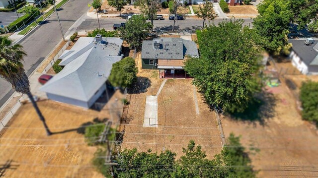 435 W Valencia Ave, Fresno, CA 93706 - photo 34