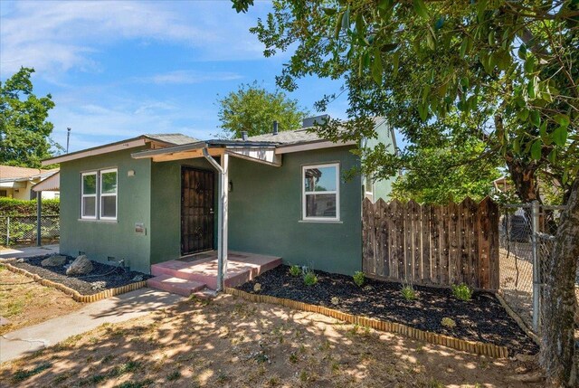 435 W Valencia Ave, Fresno, CA 93706 - photo 8