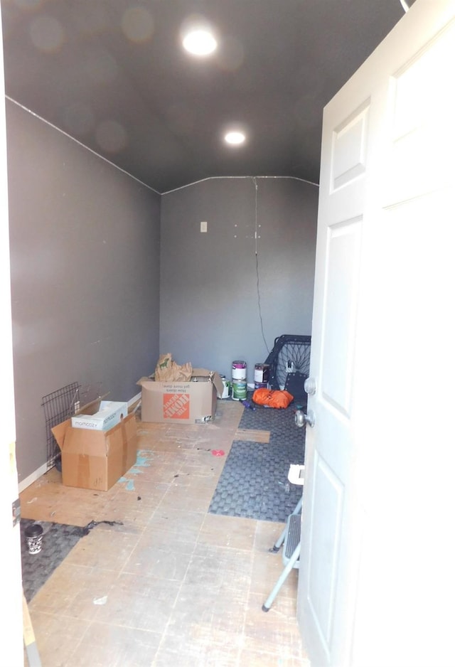 5875 E Pitt Ave, Fresno, CA 93727 - unfurnished room with recessed lighting