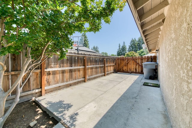 1758 Ash Ave, Clovis, CA 93611 - view of patio