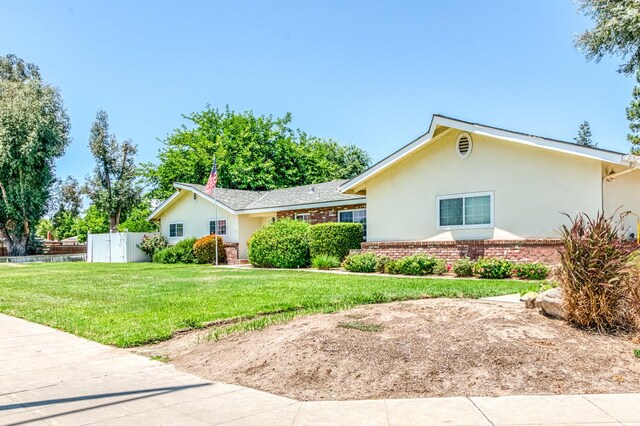 2061 Gettysburg Ave, Clovis, CA 93611 - photo 2