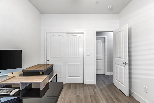 22375 Fairmead Cir, Chowchilla, CA 93610 - office space with wood finished floors