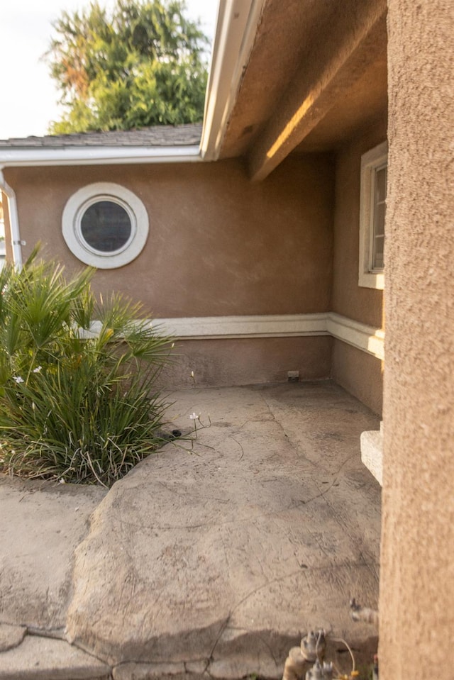 3870 N Fordham Ave, Fresno, CA 93727 - exterior space featuring stucco siding