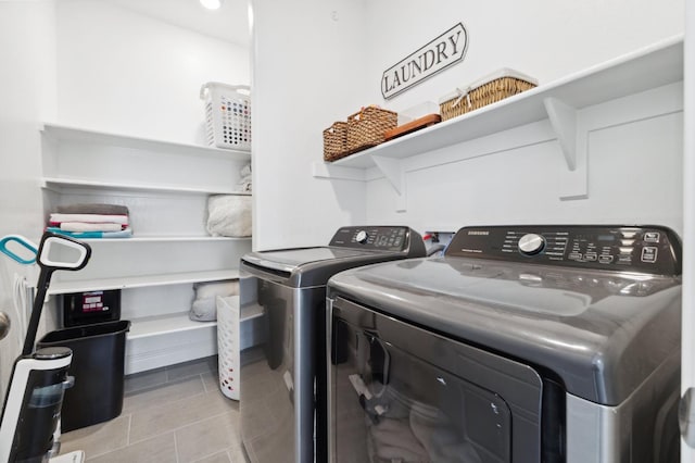 6406 E Giavanna Ave, Fresno, CA 93727 - laundry room with washer and clothes dryer