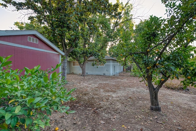 6482 N 5th St, Fresno, CA 93710 - view of yard