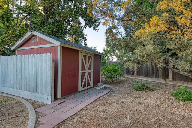 6482 N 5th St, Fresno, CA 93710 - view of shed featuring a fenced backyard