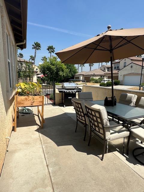 2400 Garda Corte, Chowchilla, CA 93610 - view of patio with outdoor dining space