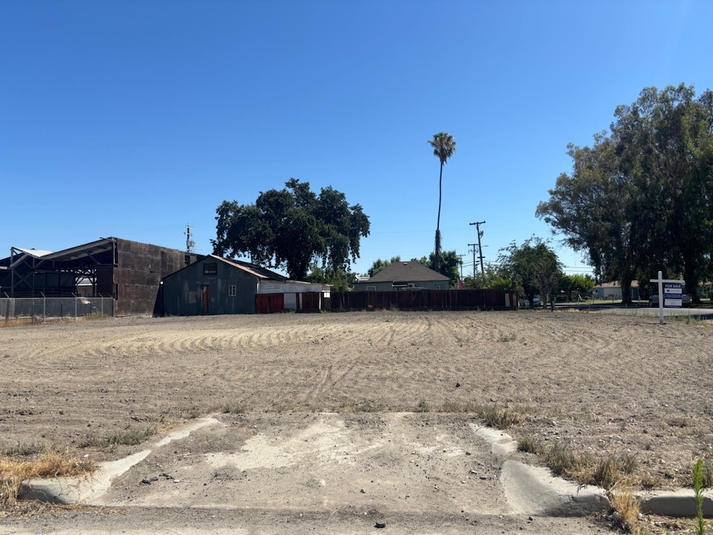2 Juanche, Tranquillity, CA 93668