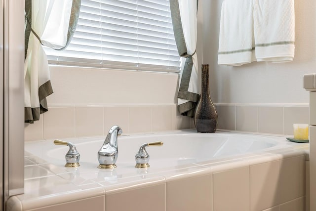 2549 Whiteash Ave, Clovis, CA 93619 - bathroom with a garden tub