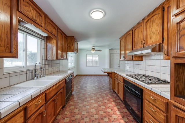 1505 3rd St, Sanger, CA 93657