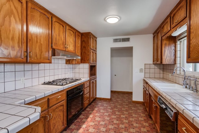 1505 3rd St, Sanger, CA 93657
