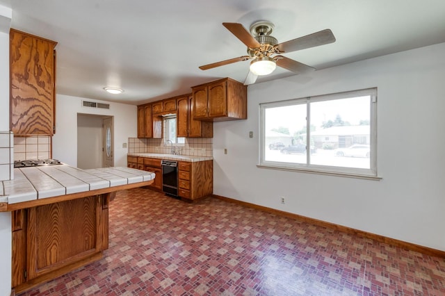 1505 3rd St, Sanger, CA 93657