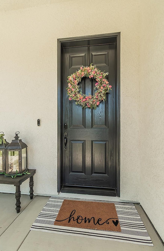 2047 Menlo Ave, Clovis, CA 93611 - property entrance with stucco siding
