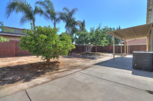 2062 Dunbar Way, Dinuba, CA 93618 - fenced backyard featuring a patio area