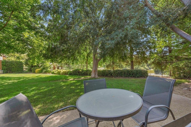 5532 N El Adobe Dr, Fresno, CA 93711 - view of green lawn featuring outdoor dining space and a patio