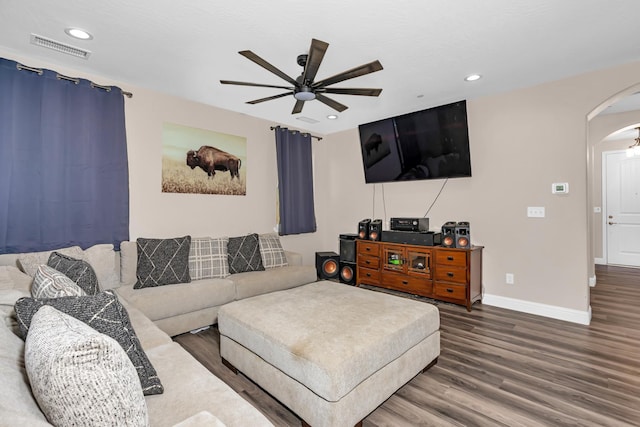 1160 Summit Ct, Madera, CA 93638 - living area featuring arched walkways, a ceiling fan, wood finished floors, and recessed lighting