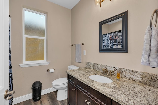 1160 Summit Ct, Madera, CA 93638 - full bath featuring vanity and wood finished floors
