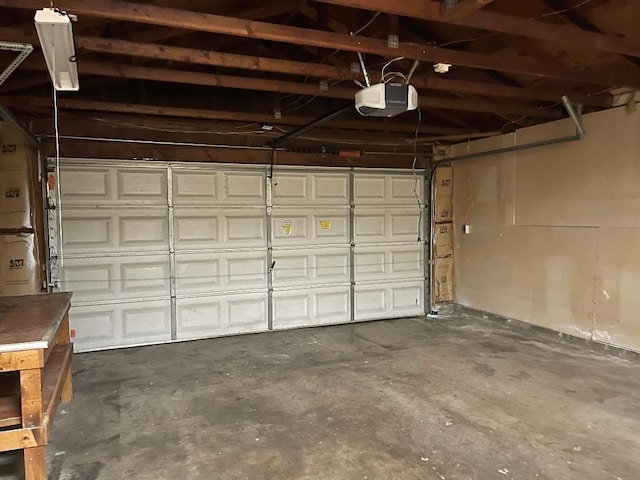 1468 Browning Ave, Clovis, CA 93611 - garage featuring a garage door opener