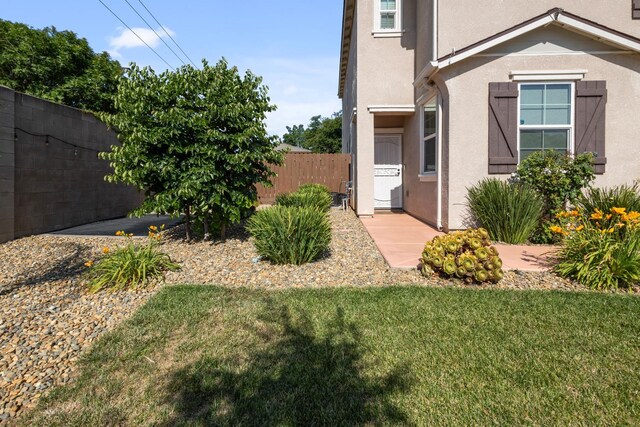 17 Medieval, Merced, CA 95341 - view of yard