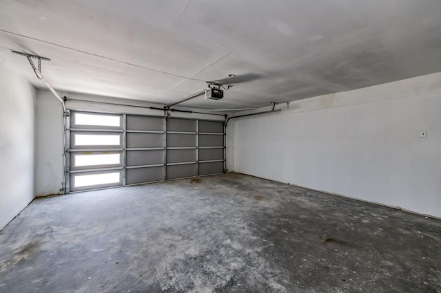 17189 Iona Ave, Lemoore, CA 93245 - garage featuring a garage door opener