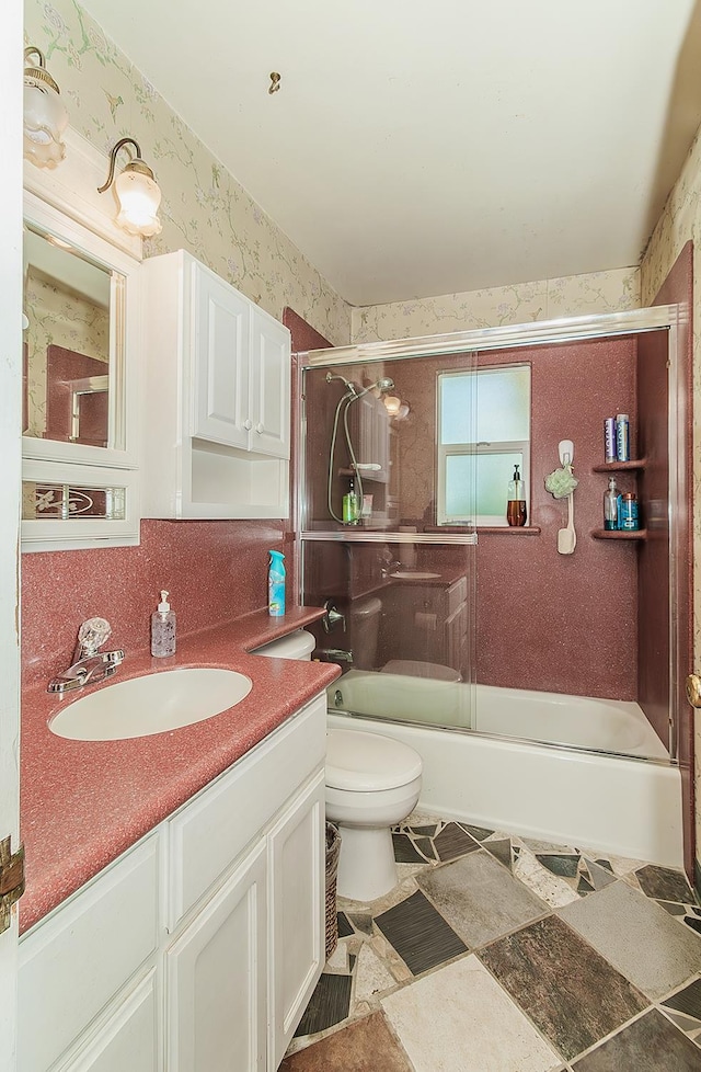 5432 E Swift Ave, Fresno, CA 93727 - full bath with vanity and combined bath / shower with glass door