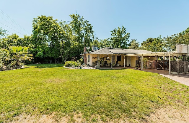 5432 E Swift Ave, Fresno, CA 93727 - view of yard with a patio area