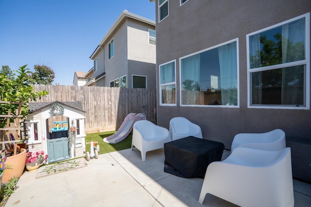 1961 Oak Ln, Clovis, CA 93611 - view of patio / terrace
