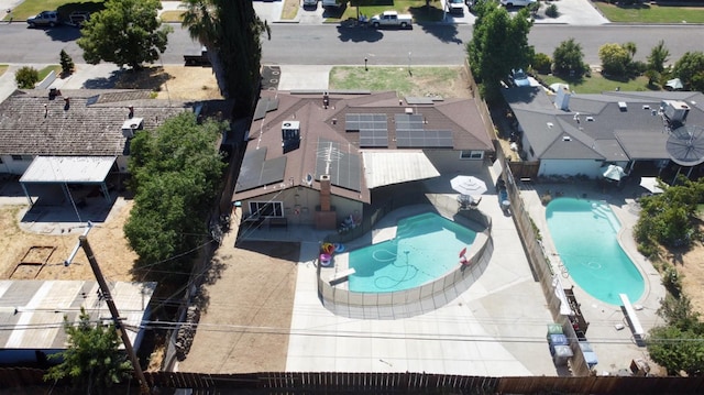 521 Williams Ave, Madera, CA 93637 - aerial view of a pool