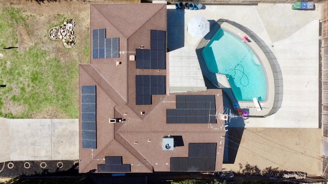 521 Williams Ave, Madera, CA 93637 - aerial view of a pool area